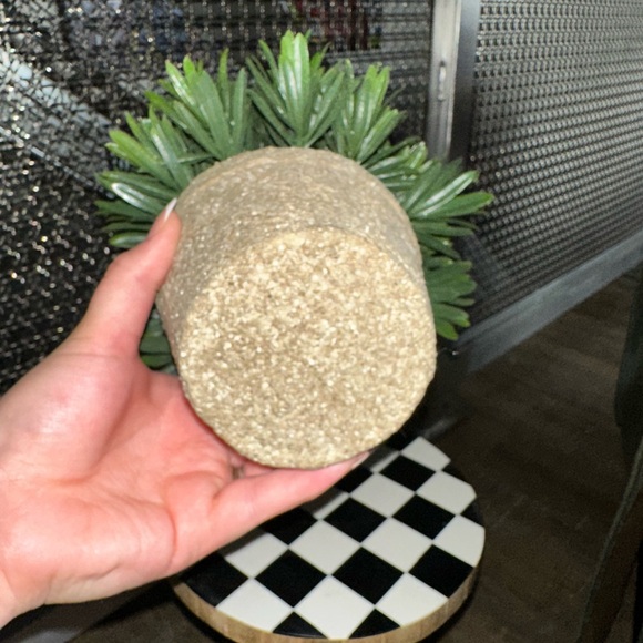 Faux Greenery Potted Plant - Picture 7 of 7